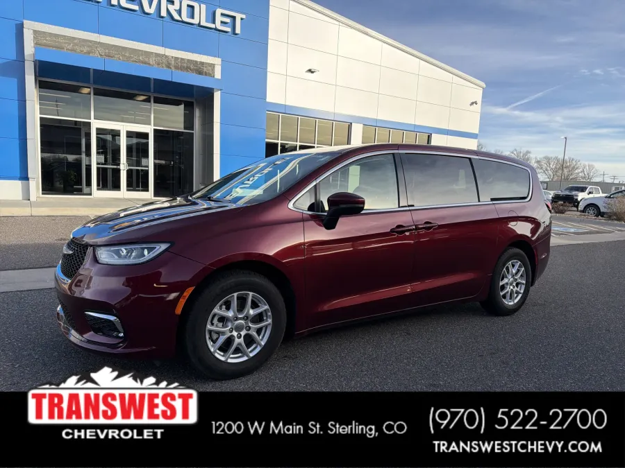 2023 Chrysler Pacifica Touring L | Photo 23 of 23