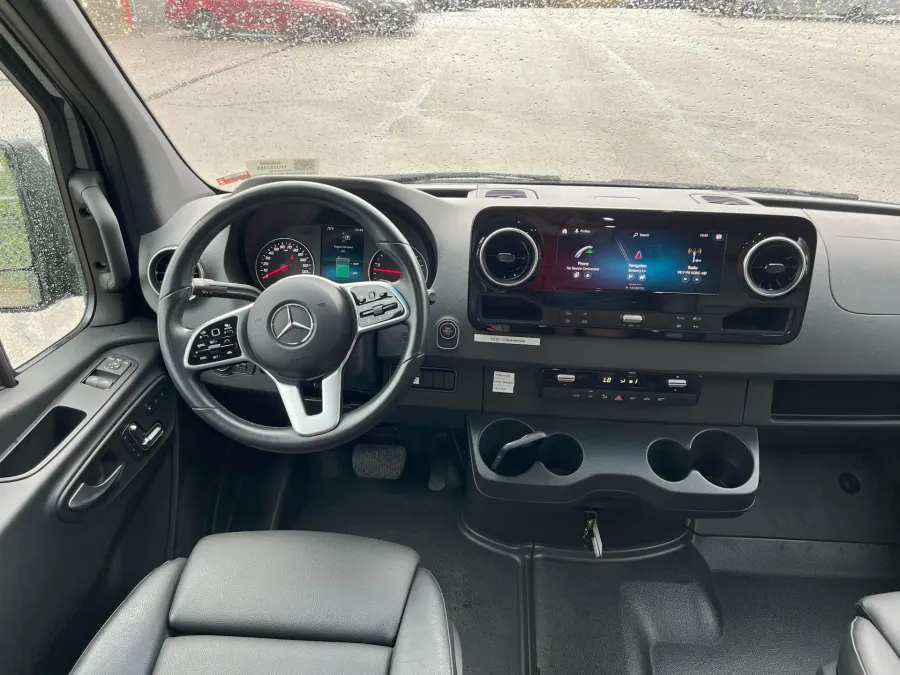 2022 Pleasure-way Rekon 4x4 | Photo 12 of 20