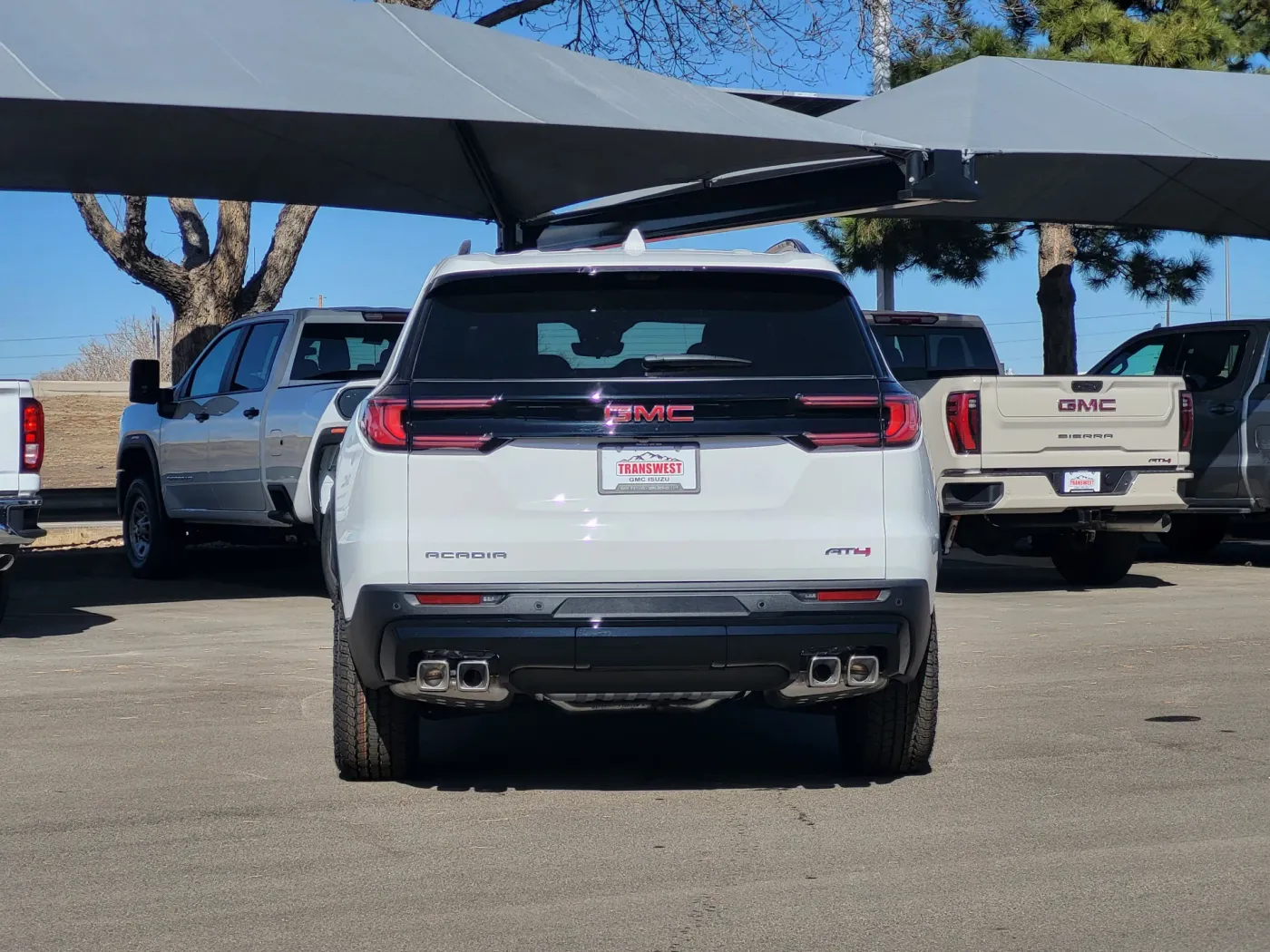 2026 GMC Acadia AT4 | Photo 5 of 27