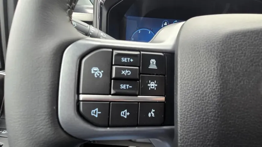 2026 Ford Super Duty F-250 | Photo 18 of 35