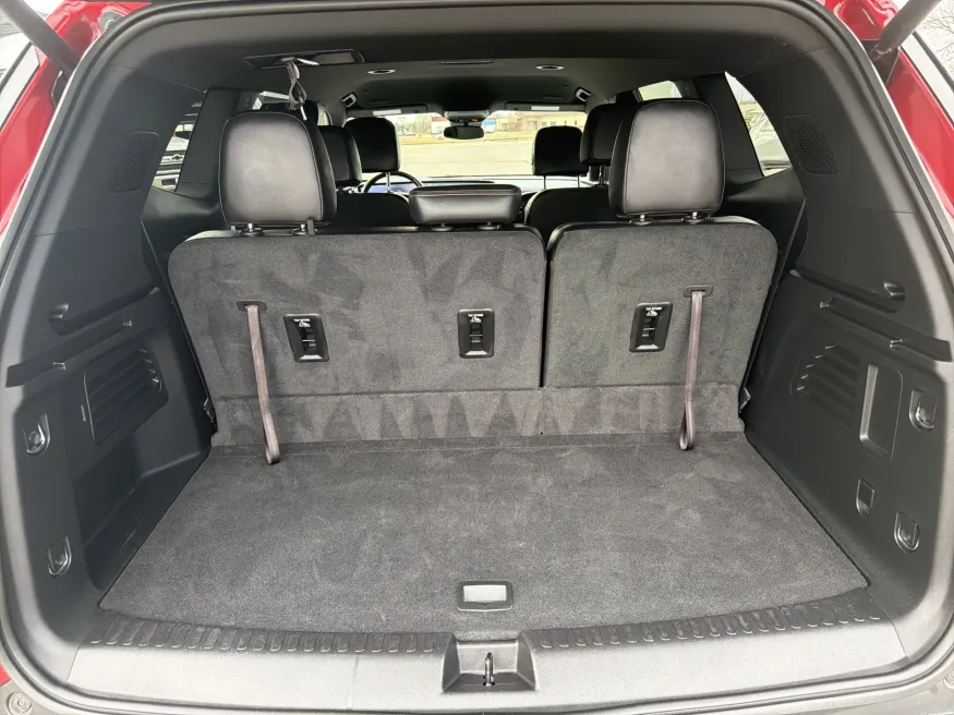 2025 Buick Enclave Preferred | Photo 8 of 24