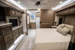 2026 Tiffin Phaeton 44OH | Thumbnail Photo 22 of 31