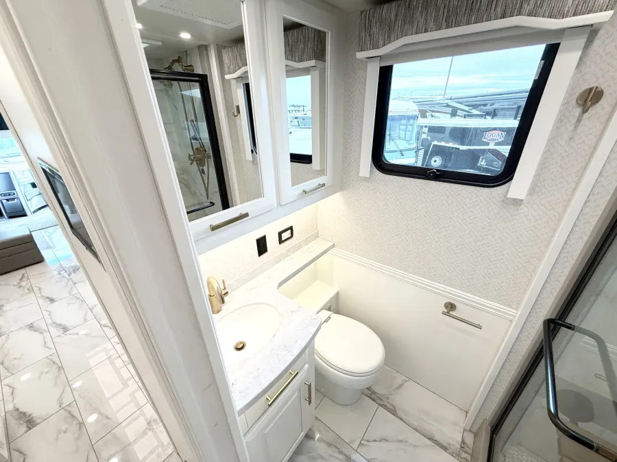 2023 Entegra Coach Cornerstone 45R | Photo 14 of 33