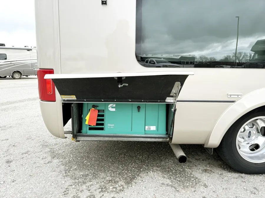 2021 Leisure Travel Van Wonder W24RL | Photo 22 of 23