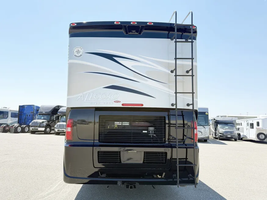 2013 Tiffin Allegro Red 38QRA | Photo 21 of 30