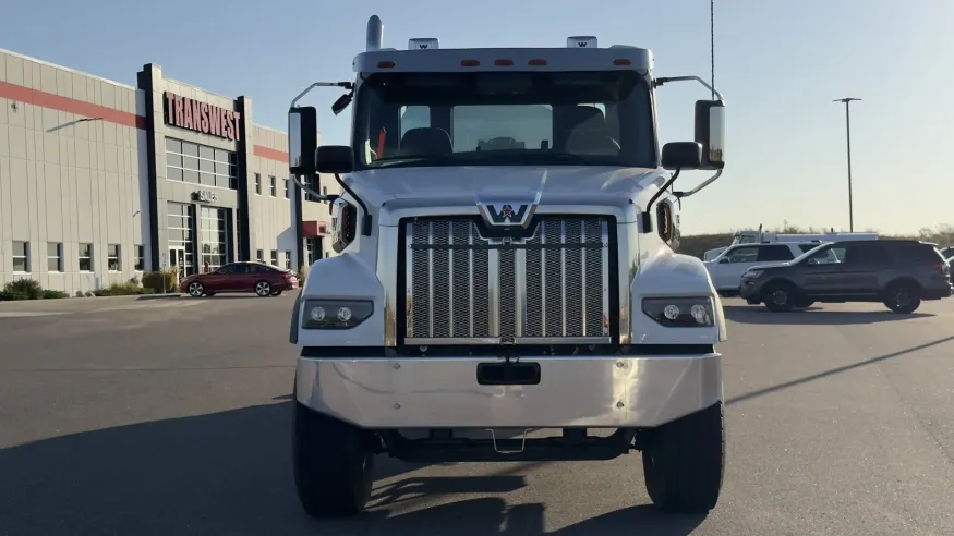 2026 Western Star 47X | Photo 8 of 15