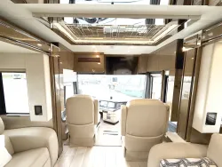 2024 Newmar King Aire 4596 | Thumbnail Photo 5 of 31