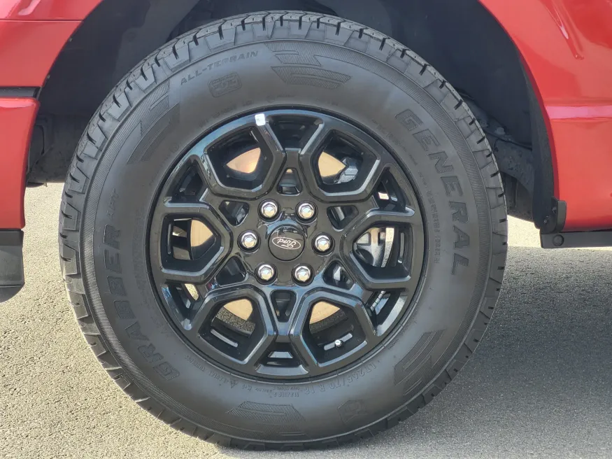 2024 Ford F-150 XLT | Photo 9 of 24
