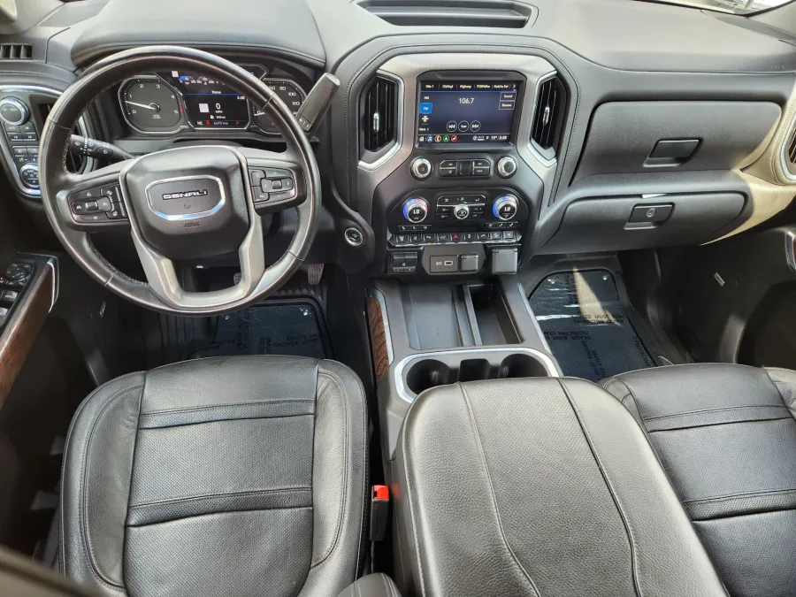 2023 GMC Sierra 2500HD Denali | Photo 11 of 30