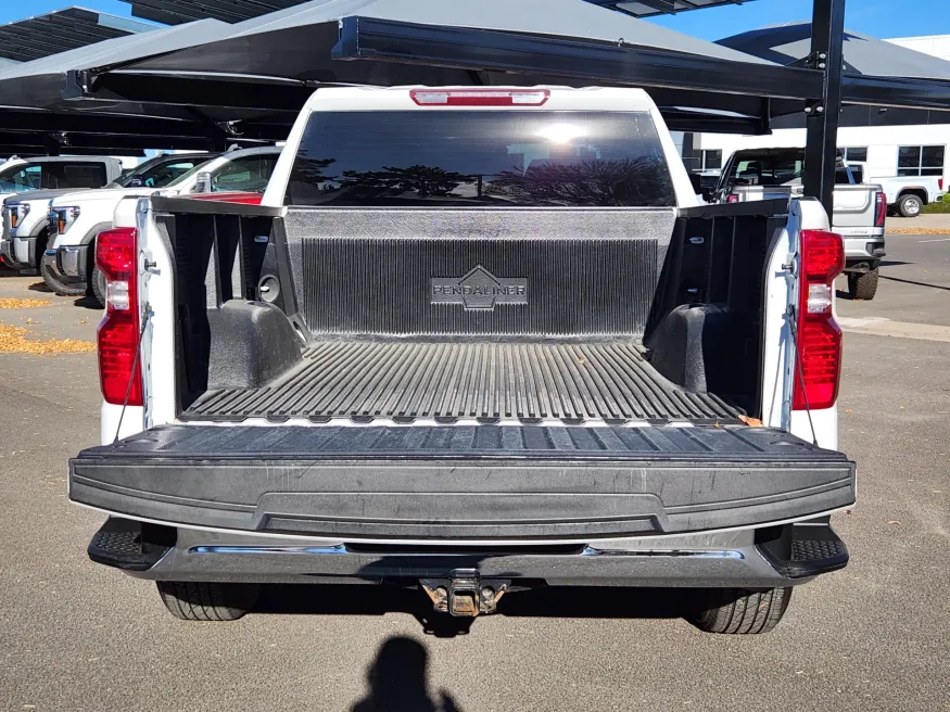 2021 Chevrolet Silverado 1500 LT | Photo 17 of 31
