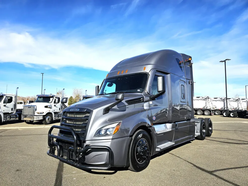 2024 Freightliner Cascadia