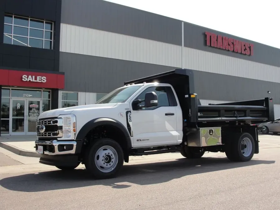 2025 Ford Super Duty F-550 XL | Photo 32 of 32