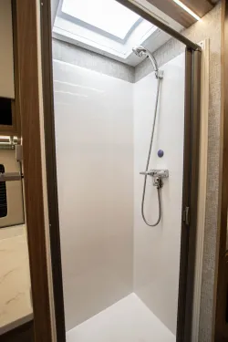 2026 Tiffin Wayfarer 25XLW | Thumbnail Photo 13 of 16