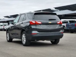 2021 Chevrolet Equinox LS | Thumbnail Photo 4 of 25