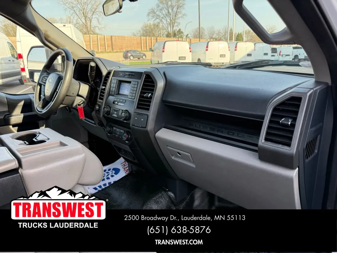 2022 Ford Super Duty F-350 XL | Photo 5 of 18