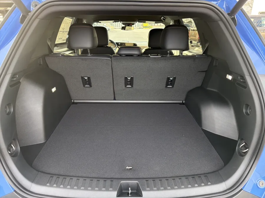 2026 Chevrolet Equinox FWD Activ | Photo 8 of 20