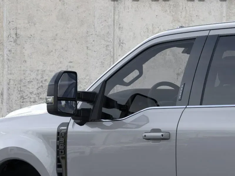 2026 Ford Super Duty F-350 Lariat | Photo 20 of 22