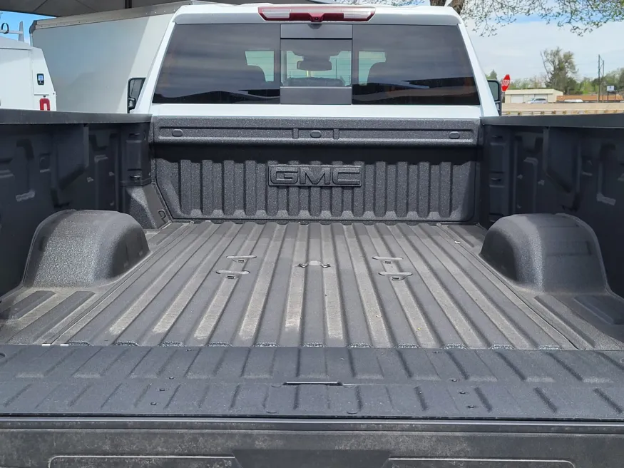 2026 GMC Sierra 3500HD SLT | Photo 24 of 25