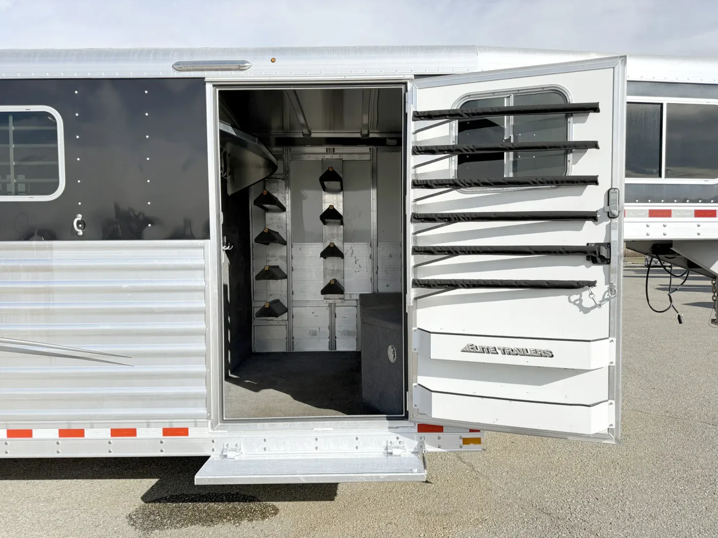 2022 Elite 6HGN | Photo 3 of 20