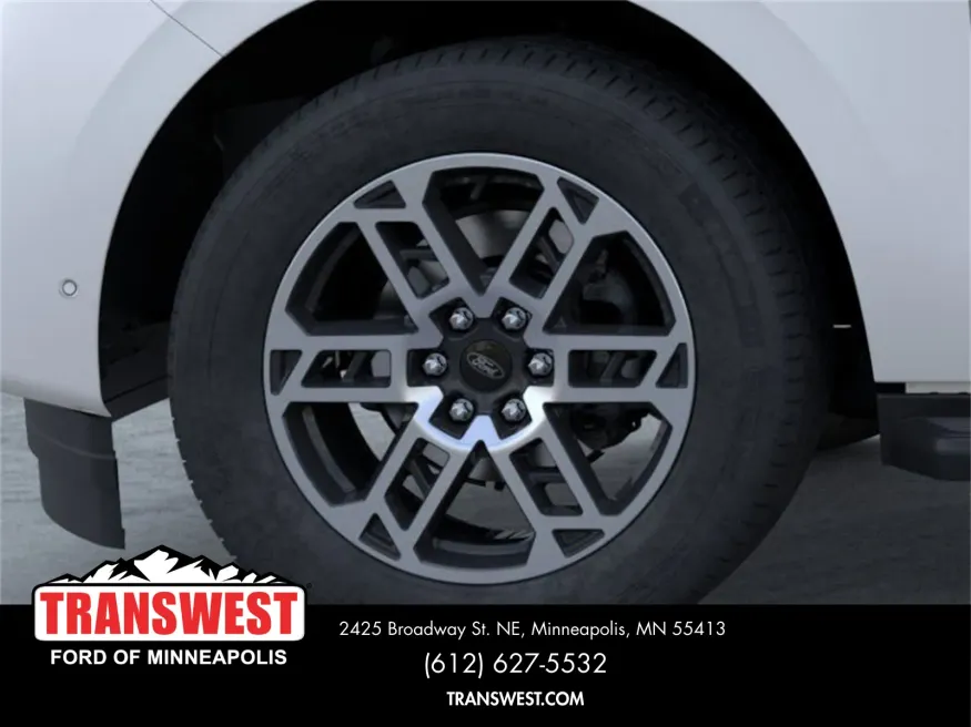 2025 Ford Expedition Max | Photo 18 of 23