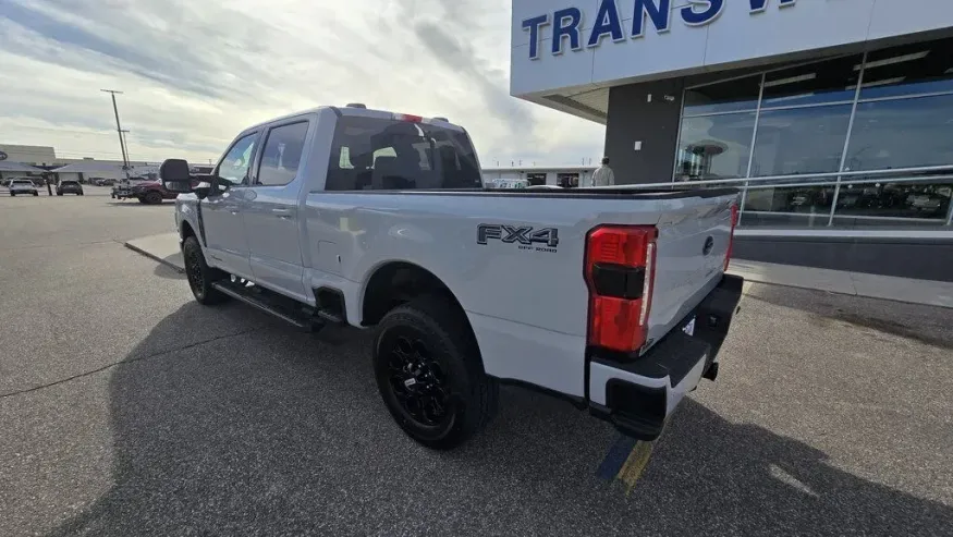 2026 Ford Super Duty F-250 | Photo 6 of 35