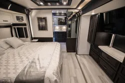 2026 Newmar Dutch Star 4081 | Thumbnail Photo 15 of 42