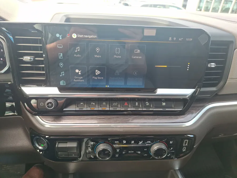 2026 Chevrolet Silverado 1500 LTZ | Photo 17 of 20