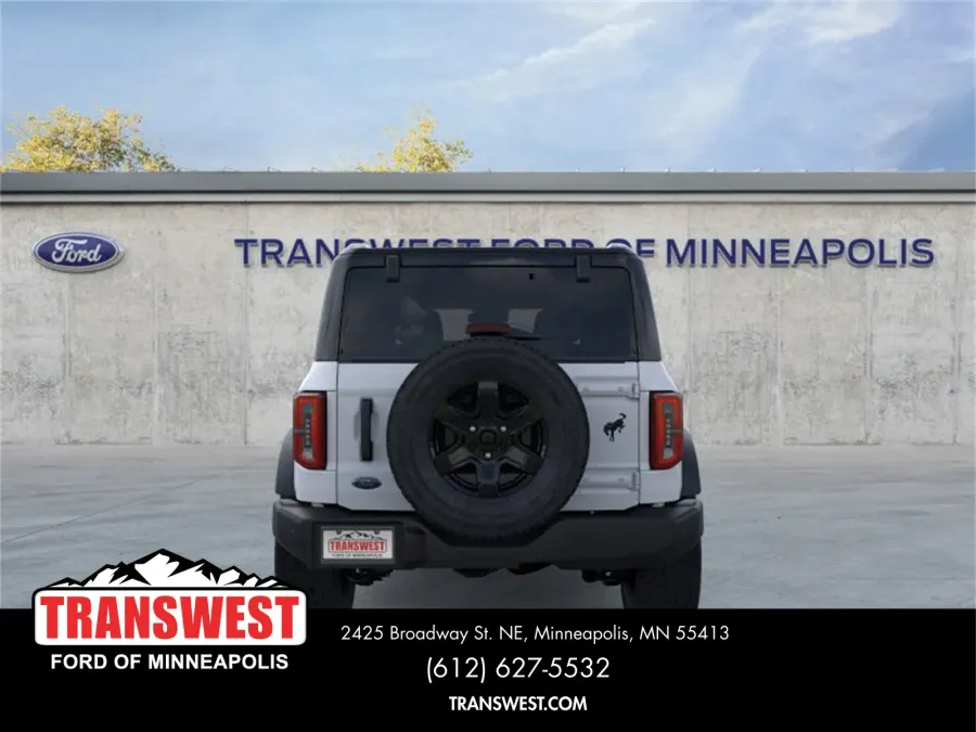 2025 Ford Bronco Outer Banks | Photo 5 of 25