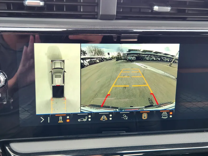 2026 GMC Sierra 1500 AT4 | Photo 12 of 23