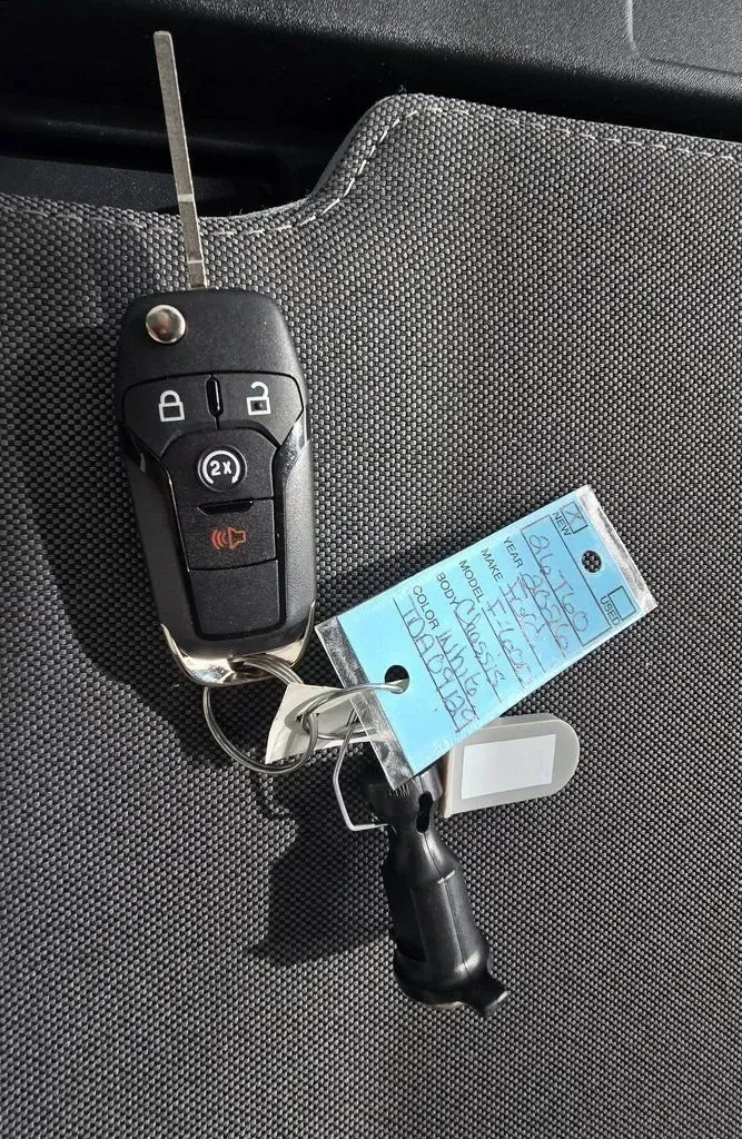 2026 Ford Super Duty F-600 | Photo 20 of 25