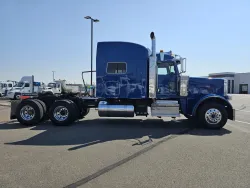 2022 Peterbilt 389 | Thumbnail Photo 5 of 23