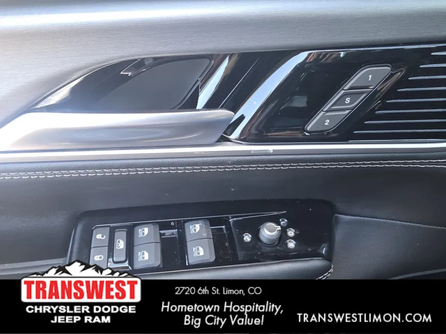 2026 Jeep Grand Wagoneer Limited Reserve | Photo 23 of 29