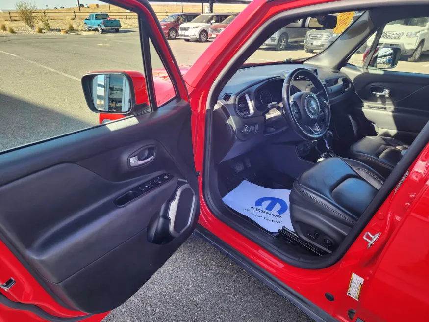 2020 Jeep Renegade High Altitude | Photo 9 of 25