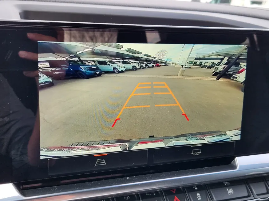 2026 GMC Sierra 1500 Elevation | Photo 12 of 23