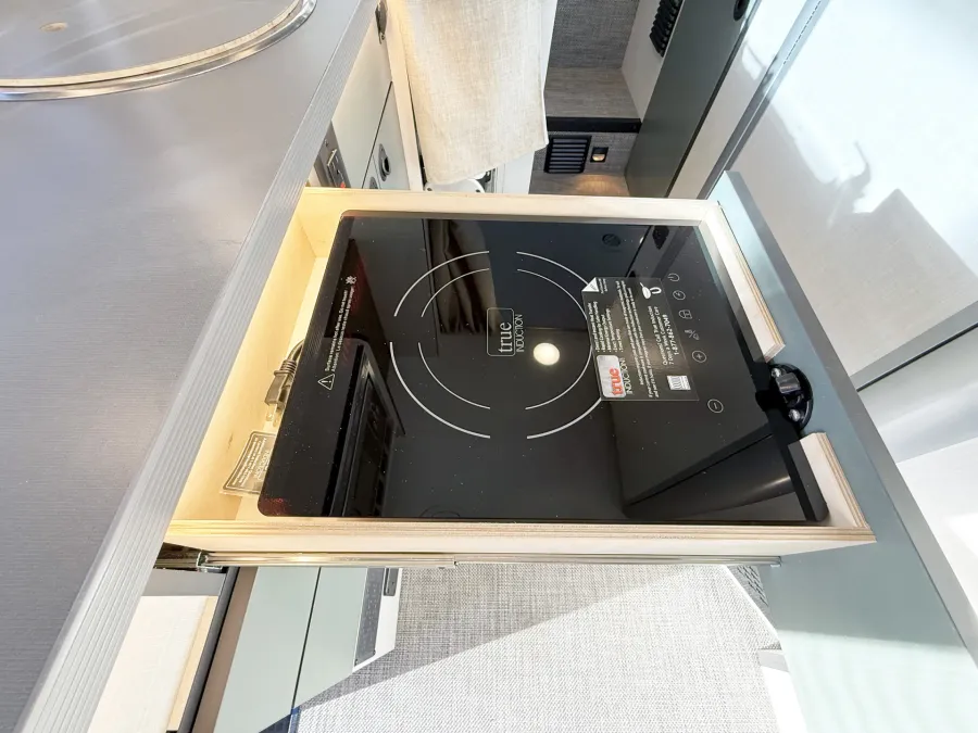 2026 Winnebago EKKO 23B | Photo 11 of 25