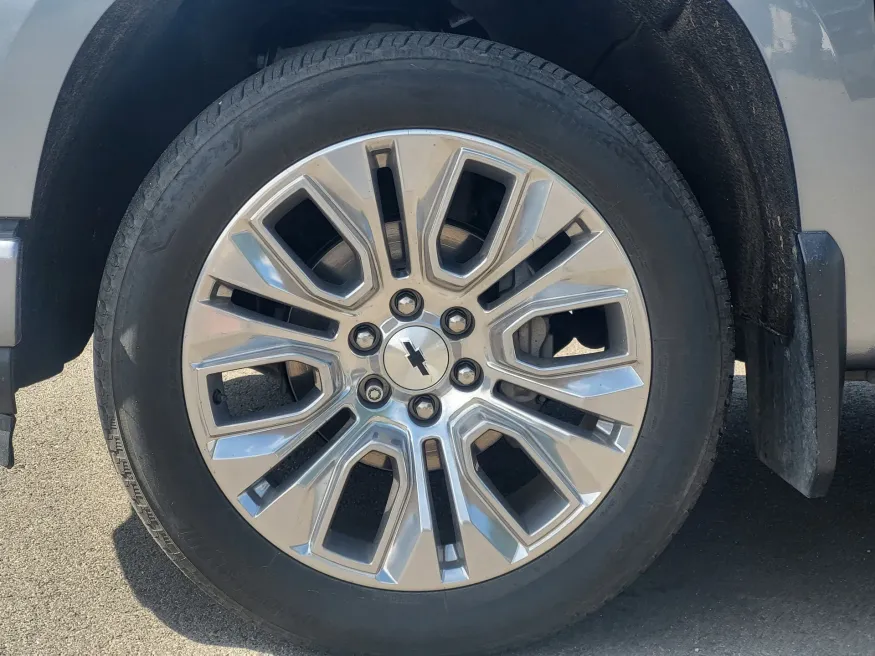 2020 Chevrolet Silverado 1500 RST | Photo 9 of 24