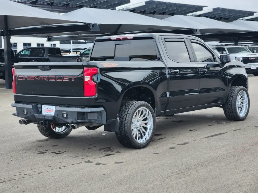 2020 Chevrolet Silverado 1500 LT Trail Boss | Photo 2 of 37