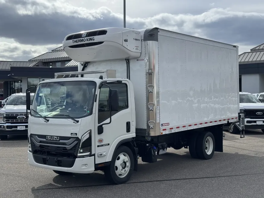 2025 Isuzu NRR | Photo 3 of 17