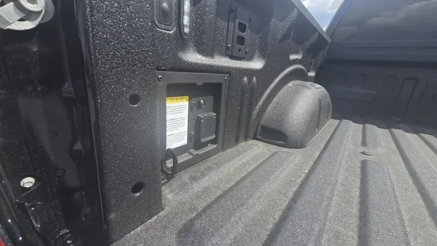 2025 Ford F-150 | Photo 28 of 30