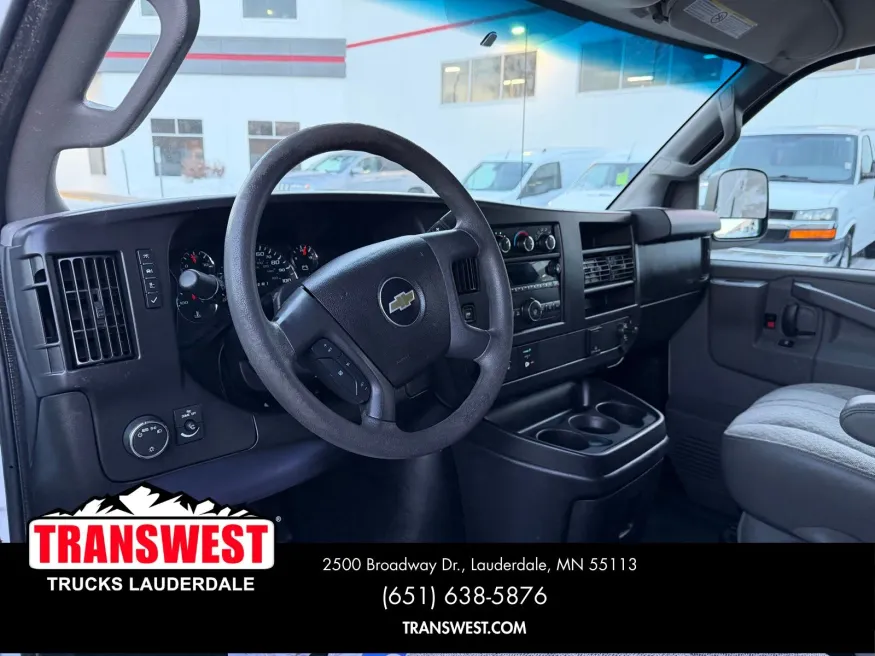 2017 Chevrolet Express 3500 Work Van | Photo 10 of 21
