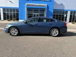 2025 Chevrolet Malibu LT | Thumbnail Photo 1 of 19
