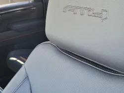 2026 GMC Sierra 2500HD AT4 | Thumbnail Photo 13 of 31