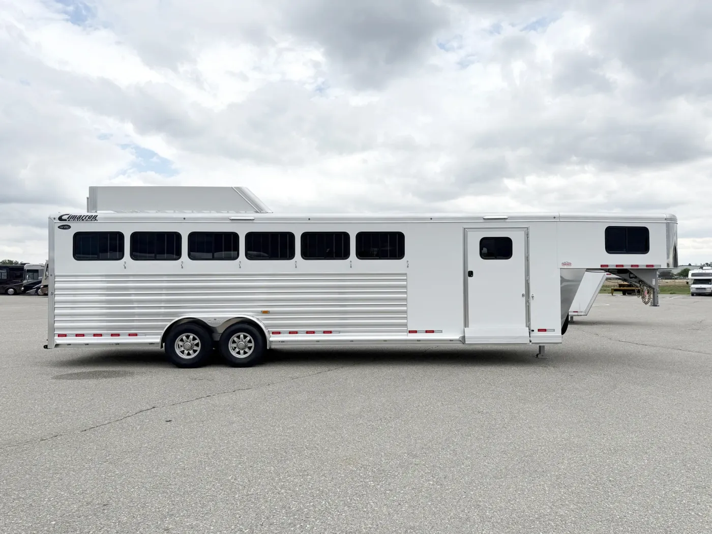2027 Cimarron Norstar 6HGN | Photo 3 of 19