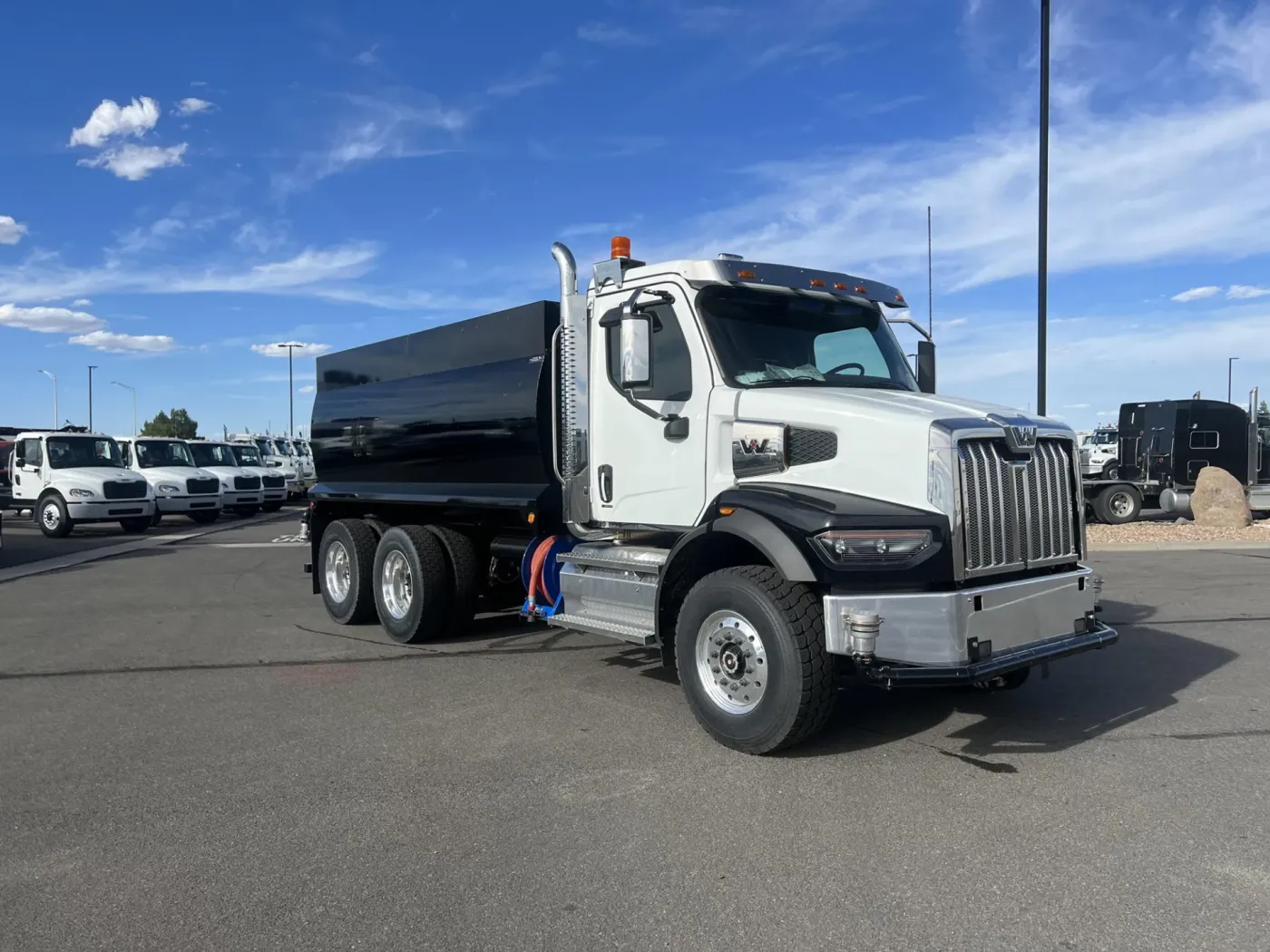2024 Western Star 47X | Photo 3 of 12
