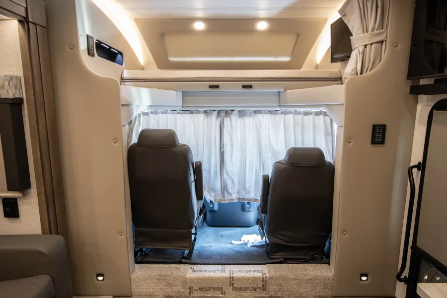 2026 Renegade Verona 40VTS | Photo 8 of 26