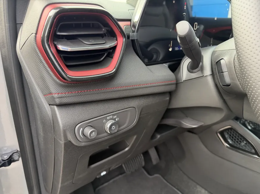 2026 Chevrolet Trailblazer RS | Photo 13 of 21