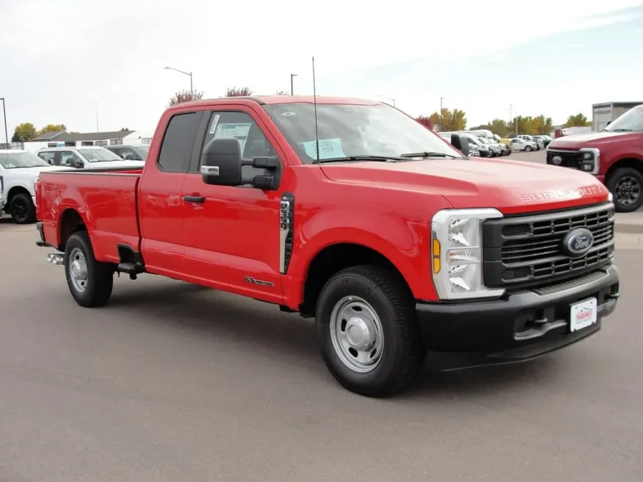 2024 Ford Super Duty F-350 XL | Photo 6 of 15