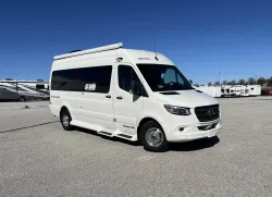 2026 Pleasure-way Plateau RB | Thumbnail Photo 7 of 28