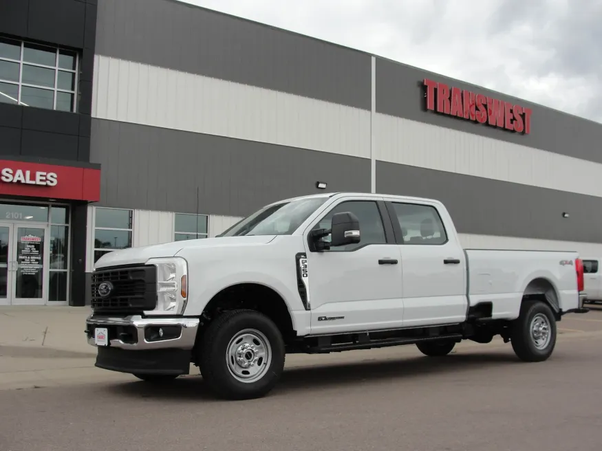 2026 Ford F-350 | Photo 1 of 16