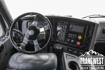2015 Freightliner M2 106 Summit | Thumbnail Photo 17 of 22